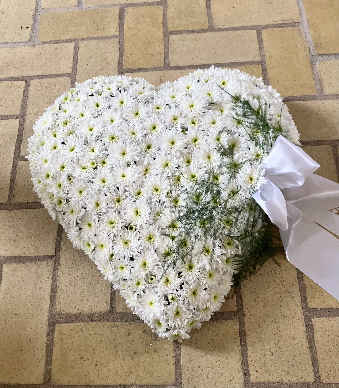 Hvidt krysantemum hjerte